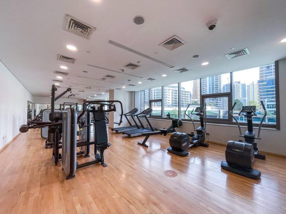 Cozy Studio In Sparkle Tower Jbr By Suiteable ドバイ エクステリア 写真